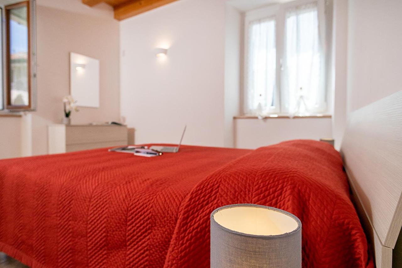 Villa Casa Rossa - Regarda Travel à Bardolino Extérieur photo
