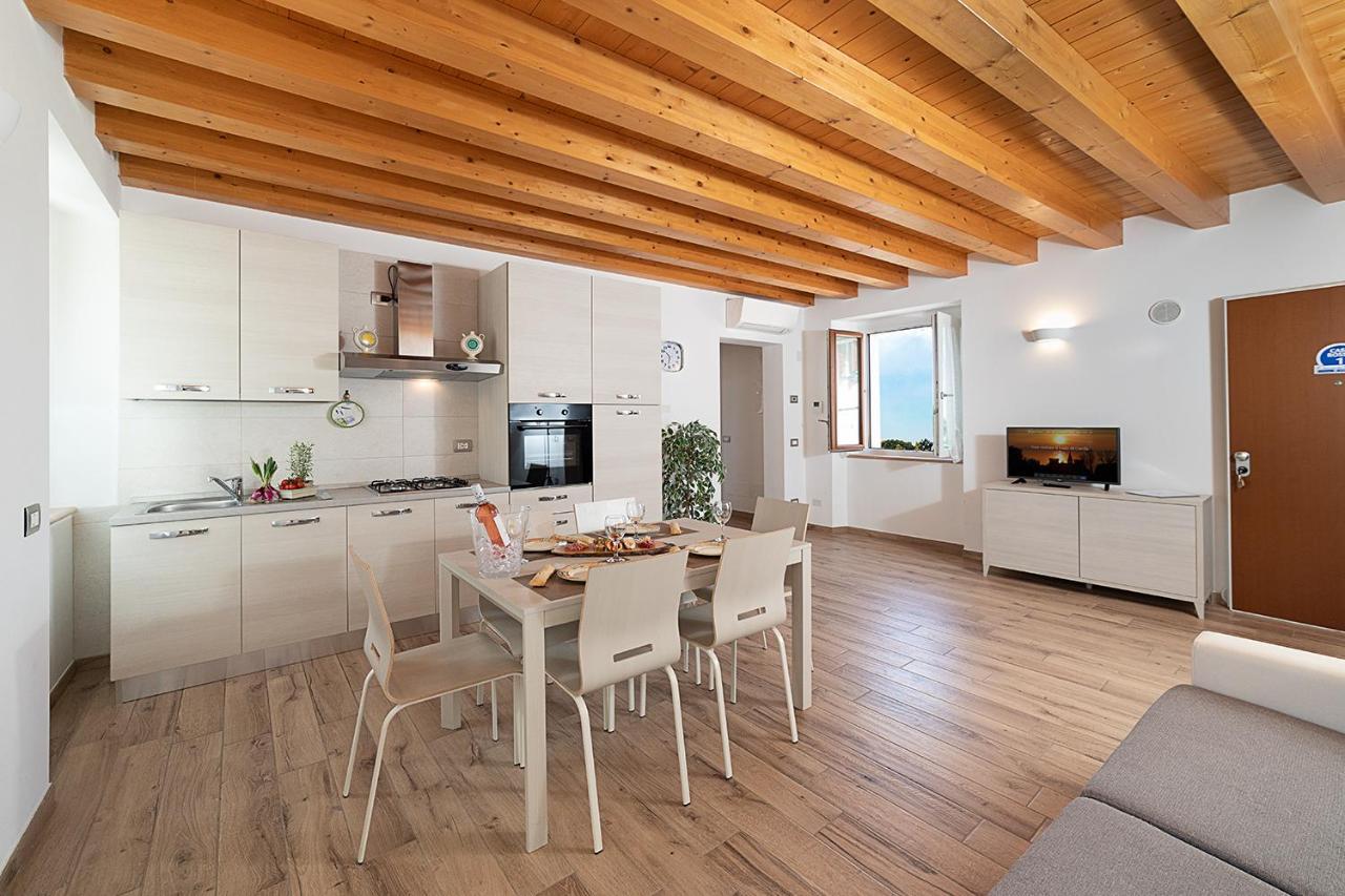 Villa Casa Rossa - Regarda Travel à Bardolino Extérieur photo