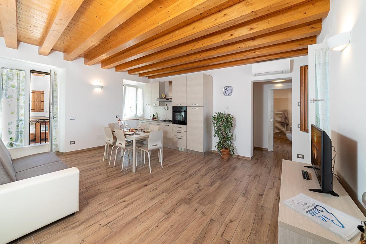 Villa Casa Rossa - Regarda Travel à Bardolino Extérieur photo