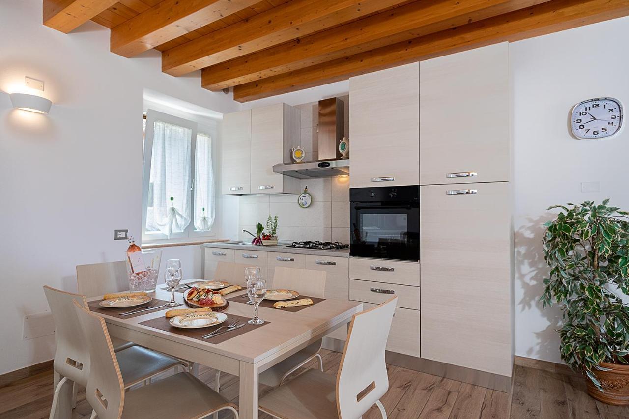 Villa Casa Rossa - Regarda Travel à Bardolino Extérieur photo