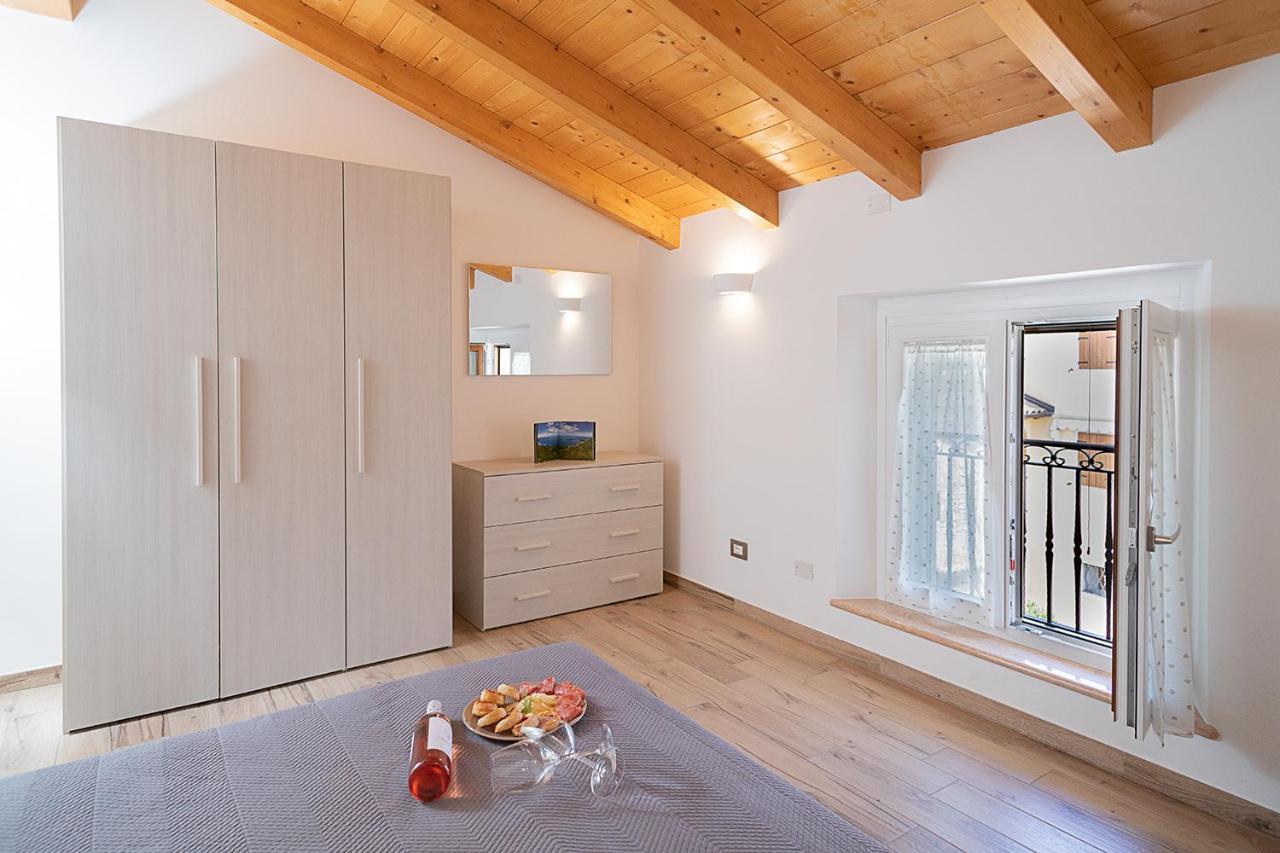 Villa Casa Rossa - Regarda Travel à Bardolino Extérieur photo